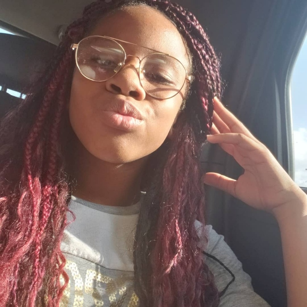 Meet your Posher, Shayli